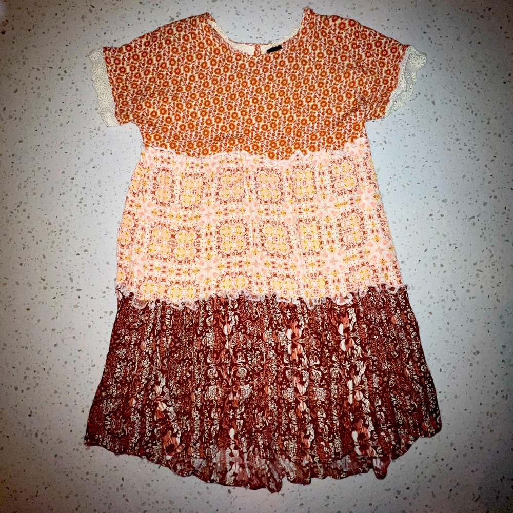 Girls dress size large (10/12)
